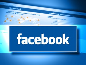 Facebook: messaggi a pagamento, ecco quanto costerà inviare un messaggio - Foto all'interno - 28/03/2013