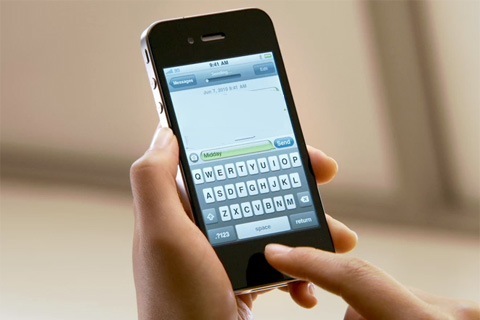 RAGAZZA CHOC, MUORE A 23 ANNI: FOLGORATA DAL SUO IPHONE IN CARICA - 15/07/2013
