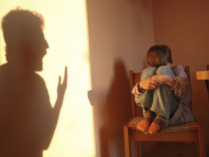 PARMA, ARRESTATA MAESTRA: ECCO COSA FACEVA AI BAMBINI DI 3 ANNI - 27/09/2015