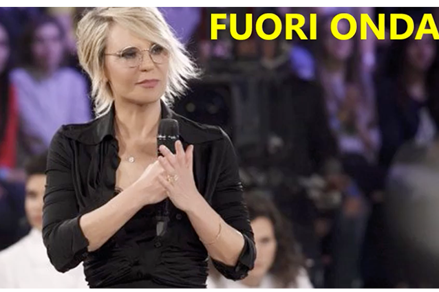 IL FUORI ONDA DI MARIA DE FILIPPI DOPO LA VITTORIA DI ANDREAS: MARIA LO AVREBBE DETTO AGLI AUTORI - 28/05/2017