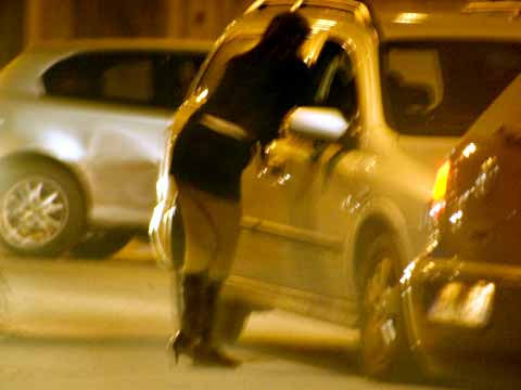 Prostitute a 70 anni per colpa della crisi - 30/03/2013